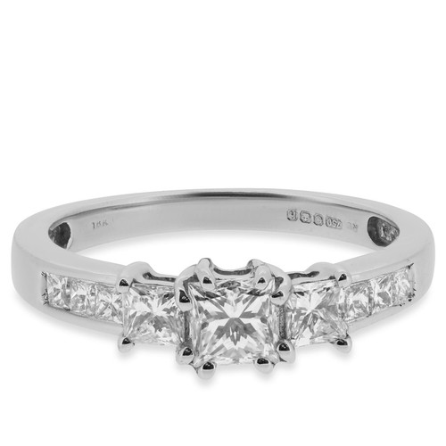 18ct white gold princess - white,