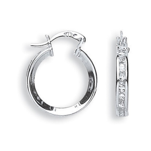9ct white gold - white, 18mm