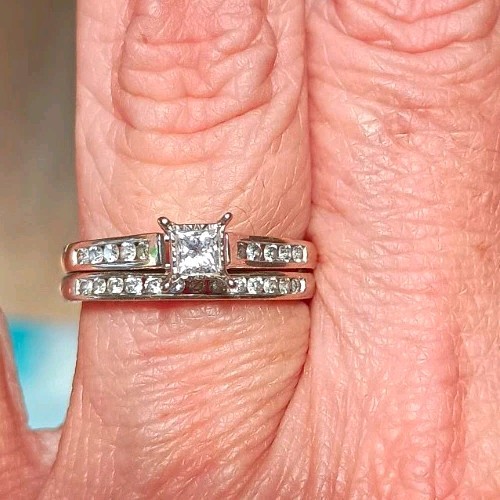 White gold princess cut - white,