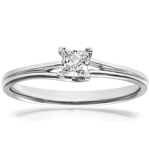 18ct white gold diamond - 18ct,