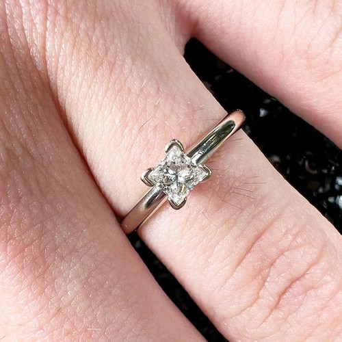 Princess cut diamond - 1,