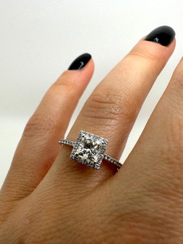 18ct white gold princess - 18ct,