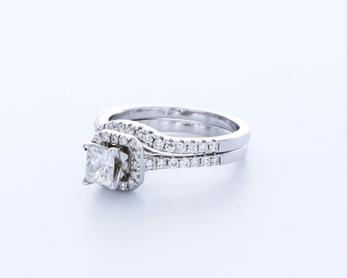 Ctw natural diamond f vs2 - ctw, f/vs2