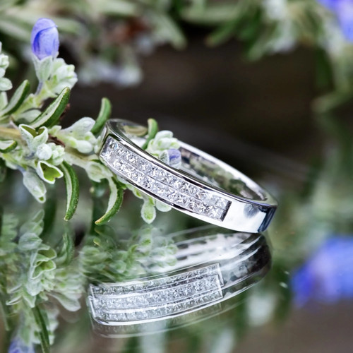 18ct white gold 46ct - 18ct,