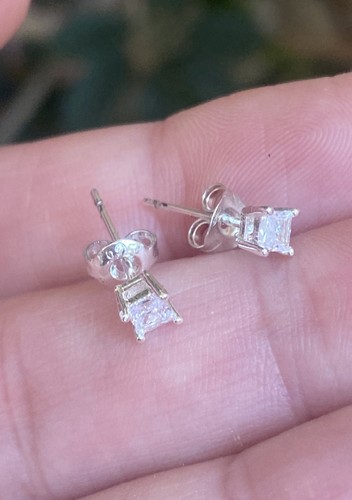 Sterling silver 925 stud - silver,